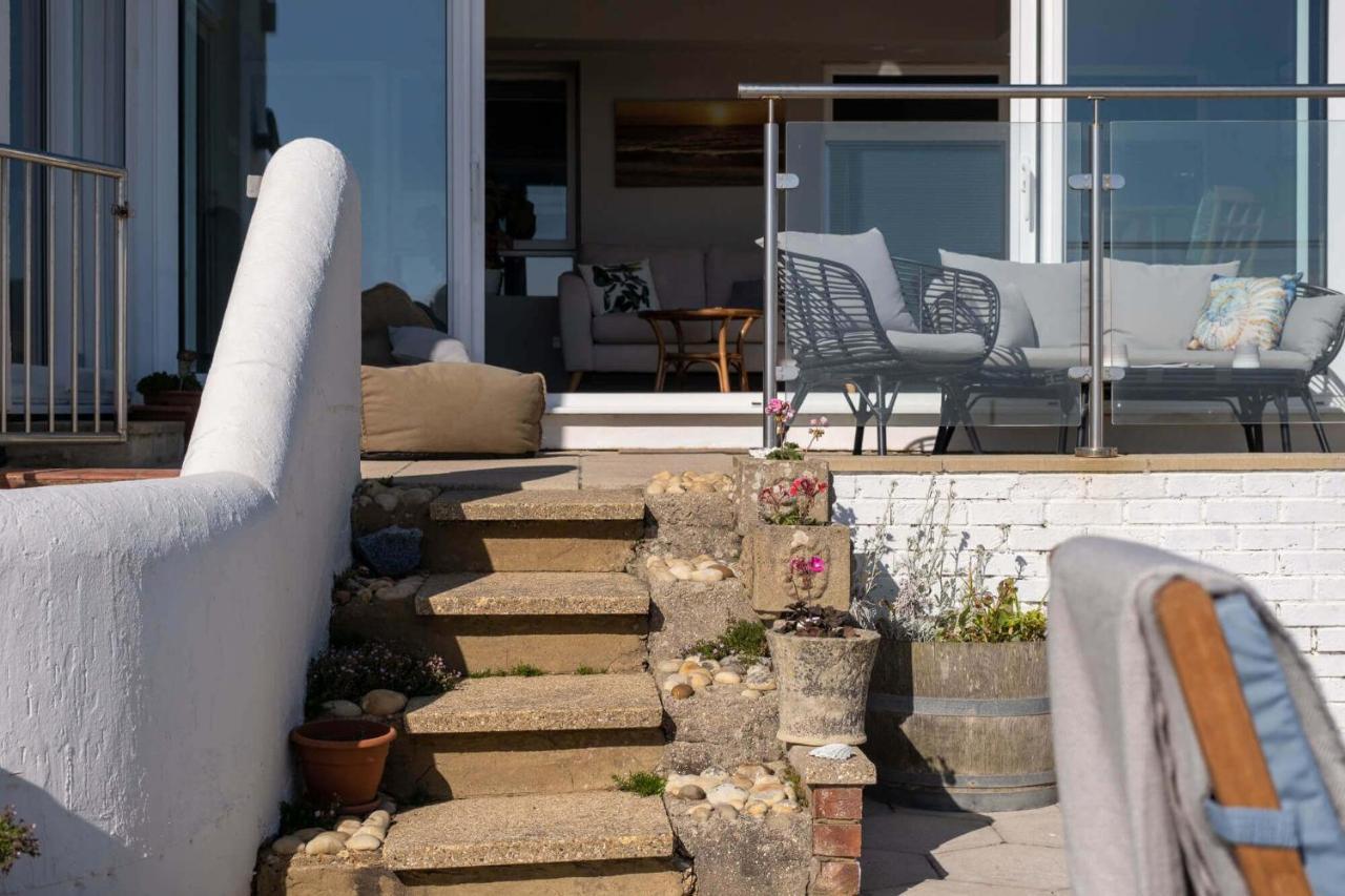 Needles Point Vila Milford on Sea Exterior foto