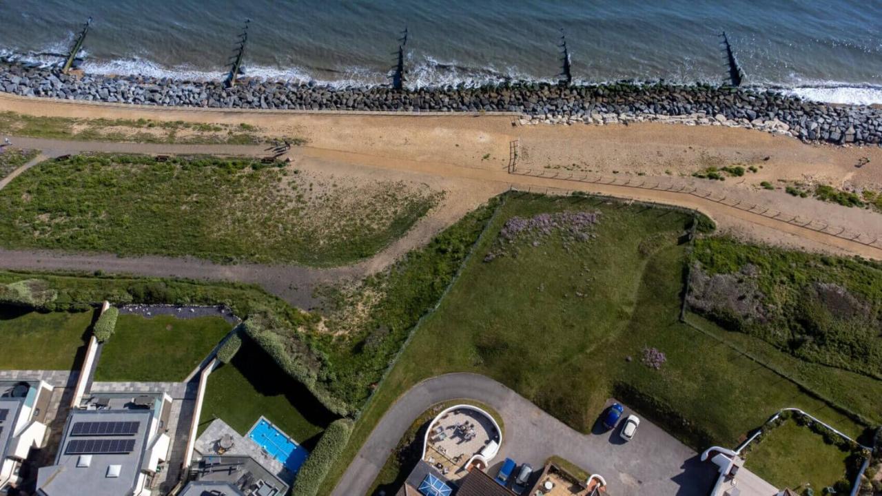Needles Point Vila Milford on Sea Exterior foto