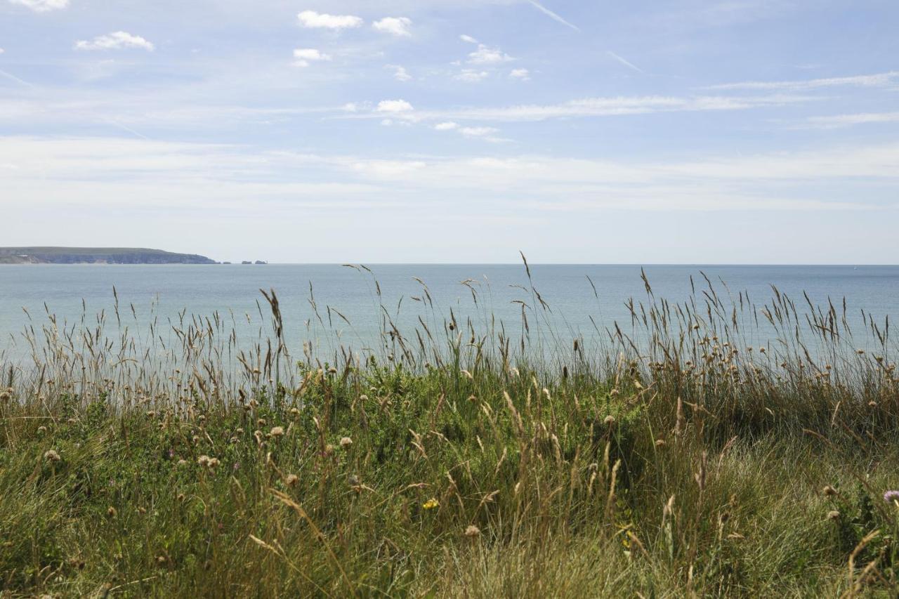Needles Point Vila Milford on Sea Exterior foto